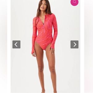 NWT Trina Turk Trellis Paddle Suit Surf Rash Guard